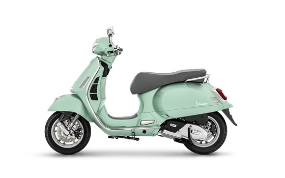 Verleihmotorrad Vespa GTS 125 vom Händler derMotorradladen.de by Exakta GmbH - Bild 3 Verleihmotorrad Vespa GTS 125 vom Händler derMotorradladen.de by Exakta GmbH - Bild 3