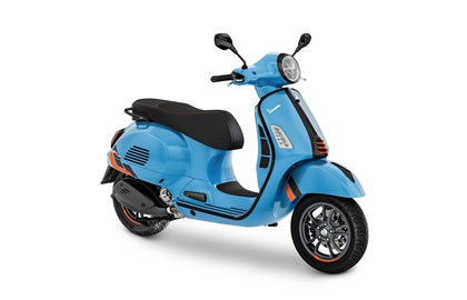 Leihmotorrad Vespa GTS 310 SuperSport