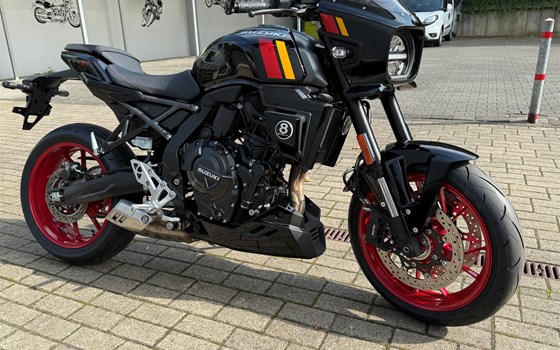 Verleihmotorrad Suzuki GSX-8TT vom Händler Motorrad Kröber - Bild 3 Verleihmotorrad Suzuki GSX-8TT vom Händler Motorrad Kröber - Bild 3
