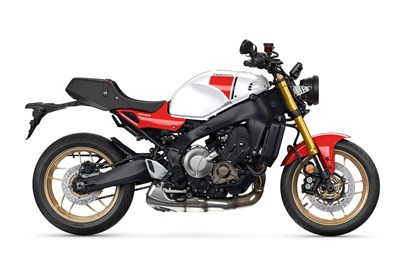 Leihmotorrad Yamaha XSR900