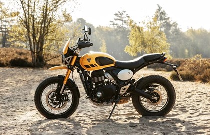 Leihmotorrad Triumph Scrambler 400 XC Leihmotorrad Triumph Scrambler 400 XC