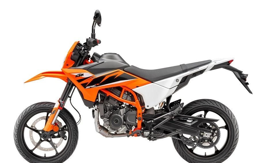 Verleihmotorrad KTM 125 SMC R vom Händler WATZINGER-MOTORRAD GmbH Bild 2: Verleihmotorrad KTM 125 SMC R vom Händler WATZINGER-MOTORRAD GmbH