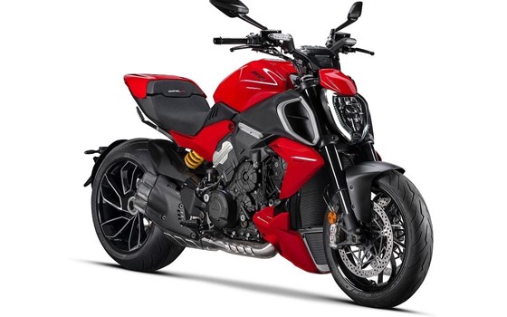 Verleihmotorrad Ducati Diavel V4 vom Händler MOTO WARMUTH GMBH - Bild 10