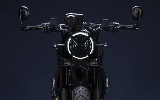 Verleihmotorrad Ducati Scrambler Nightshift vom Händler MOTO WARMUTH GMBH - Bild 3