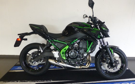 Verleihmotorrad Kawasaki Z650 vom Händler Keller Motos - Bild 1