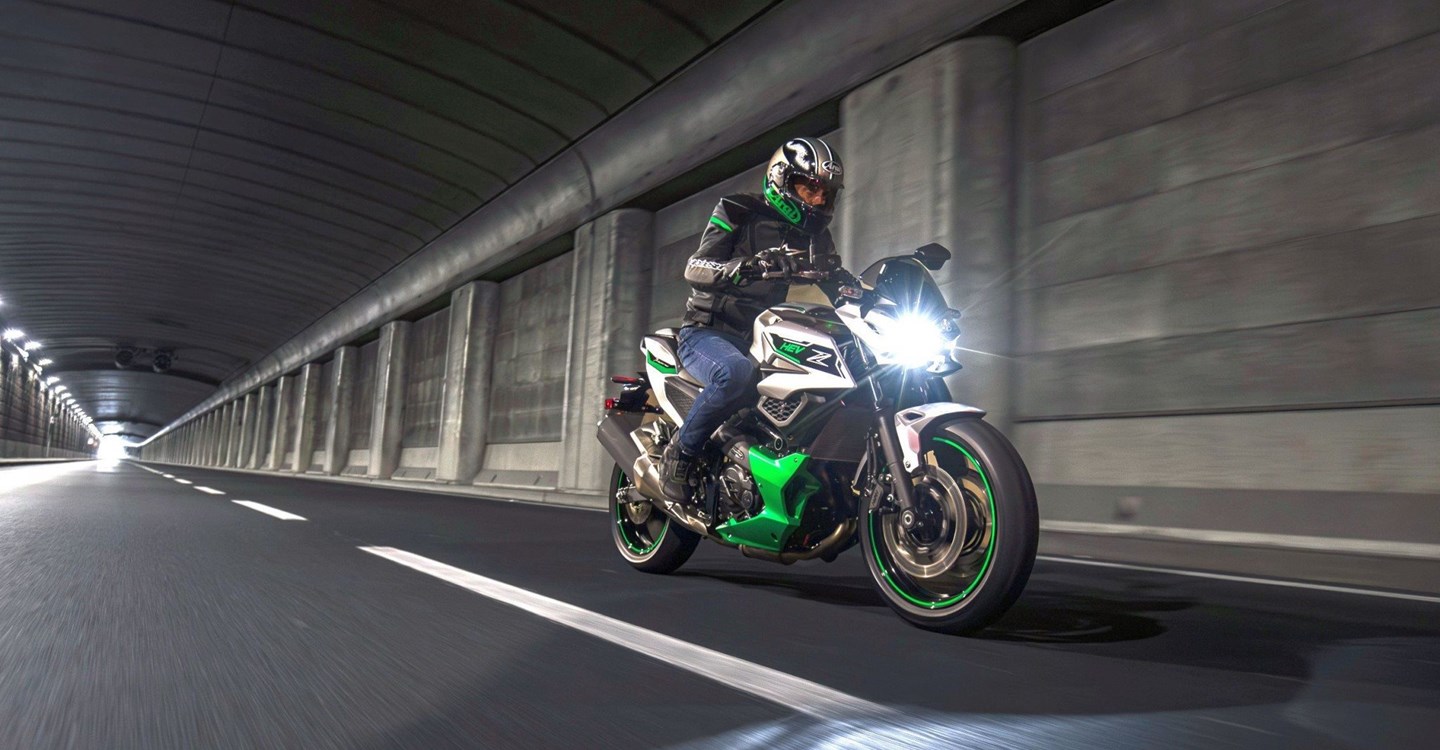 Verleihmotorrad Kawasaki Z7 Hybrid vom Händler Motorradtechnik Geenen GmbH