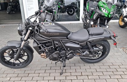Leihmotorrad Kawasaki Eliminator 500