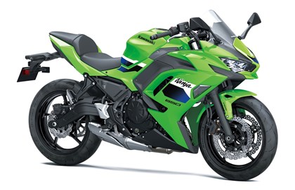 Leihmotorrad Kawasaki Ninja 650