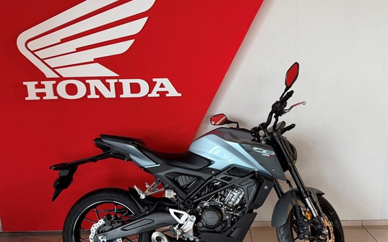 Verleihmotorrad Honda CB125R vom Händler Motorradhaus R. & V. Krapp OHG - Bild 1