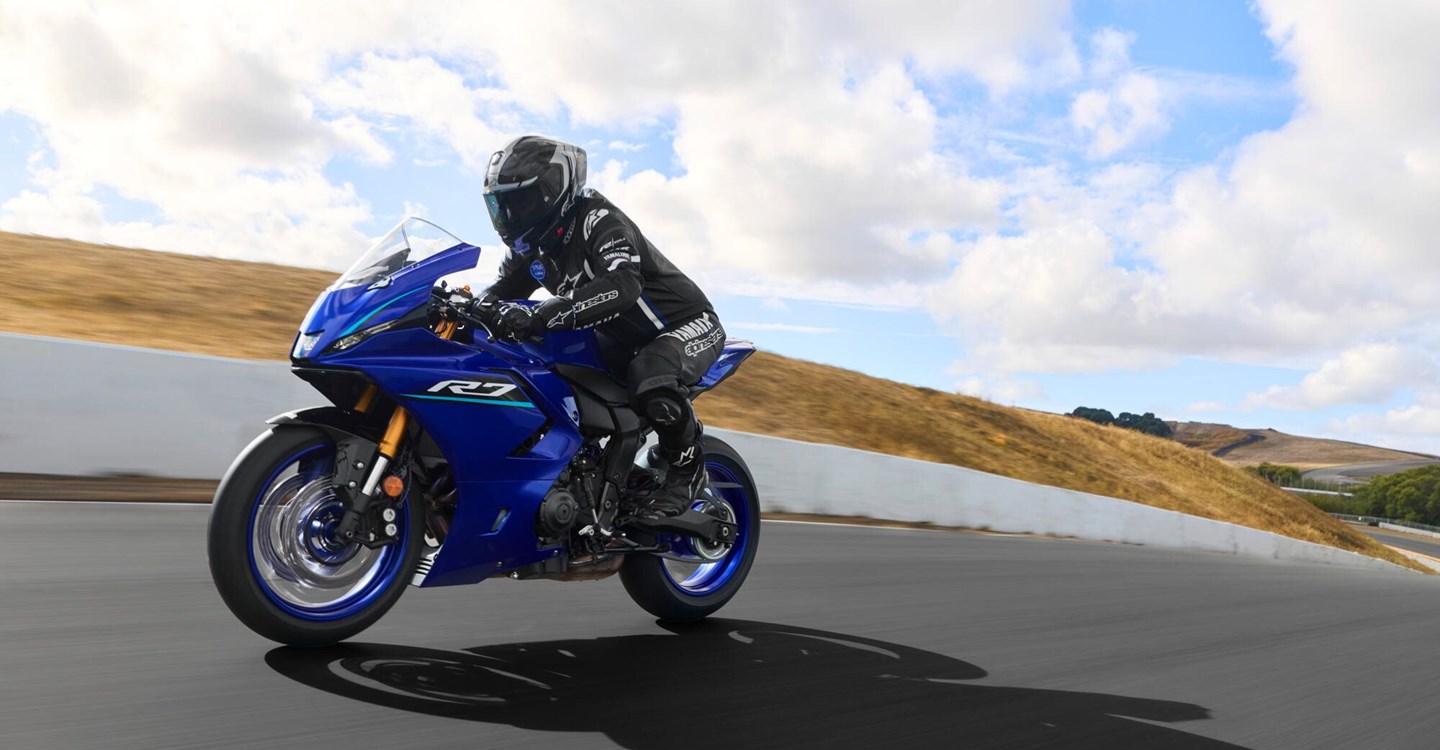 Verleihmotorrad Yamaha R7 vom Händler Motorradtechnik Geenen GmbH
