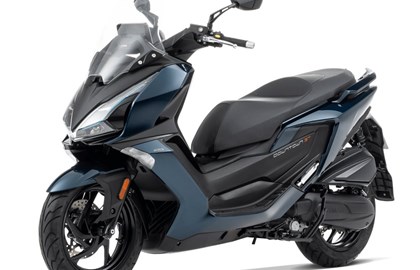 Leihmotorrad Kymco Downtown GT 125i ABS