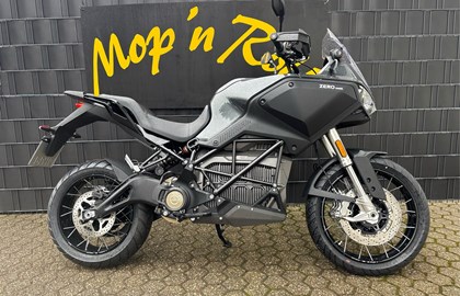 Moto de location Zero DSR/X