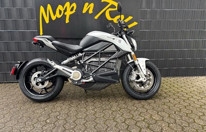 Moto de location Zero S