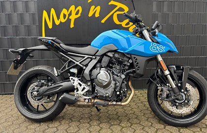 Leihmotorrad Suzuki GSX-8S