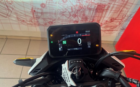 Verleihmotorrad Honda CB500 Hornet vom Händler Motorradhaus R. & V. Krapp OHG - Bild 7