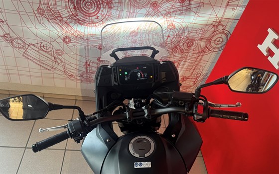 Verleihmotorrad Honda NX500 vom Händler Motorradhaus R. & V. Krapp OHG - Bild 8