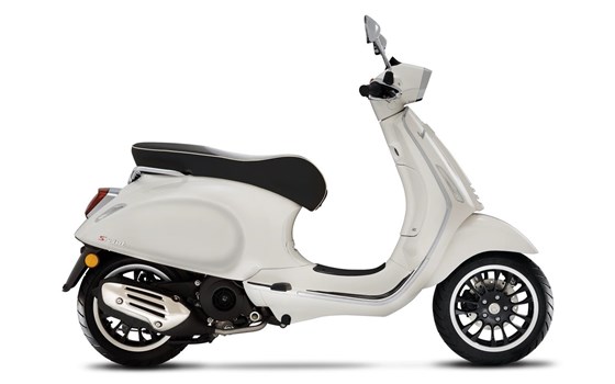 Verleihmotorrad Vespa Sprint 125 vom Händler Zweirad-Center Nuber GmbH - Bild 2
