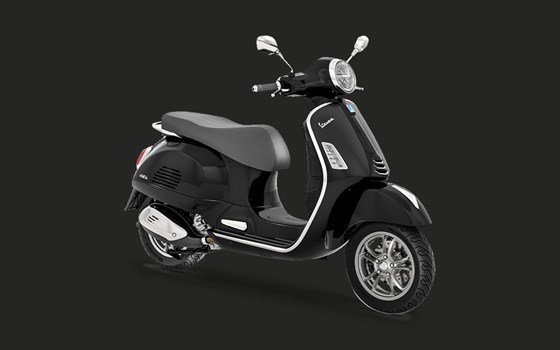 Verleihmotorrad Vespa GTS 310 vom Händler Zweirad-Center Nuber GmbH - Bild 2