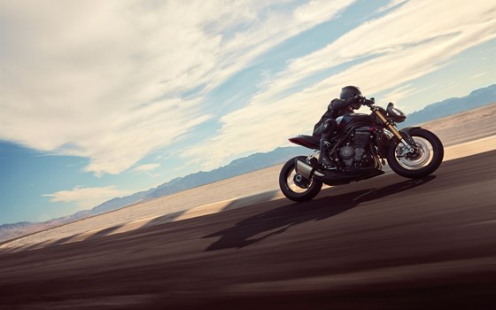 Verleihmotorrad Triumph Speed Triple 1200 RS vom Händler Zweirad-Center Nuber GmbH - Bild 4