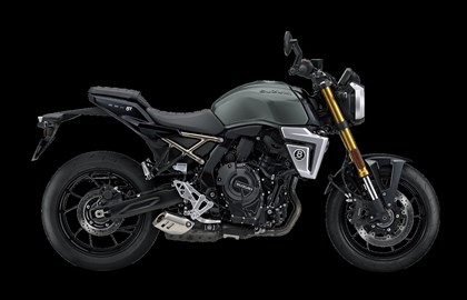 Moto de location Suzuki GSX-8T