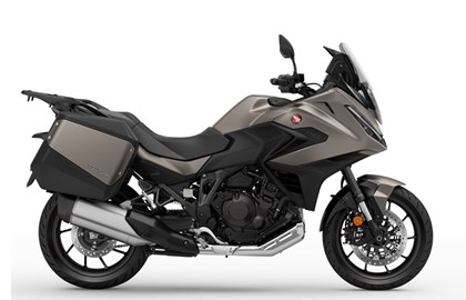 Leihmotorrad Honda NT1100