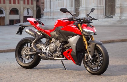 Leihmotorrad Ducati Streetfighter V2 S