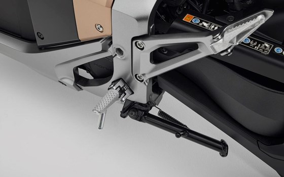 Verleihmotorrad Honda WN7 vom Händler Zweirad Brockmeyer GmbH - Bild 12