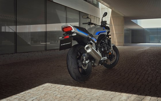 Verleihmotorrad Honda CB1000F vom Händler M. Perschall GmbH - Bild 5