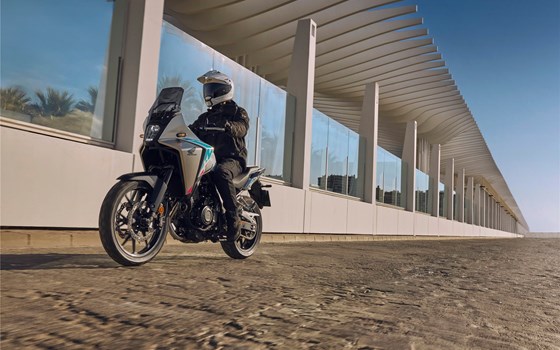 Verleihmotorrad Honda NX500 vom Händler Goos GmbH & Co. KG - Bild 12