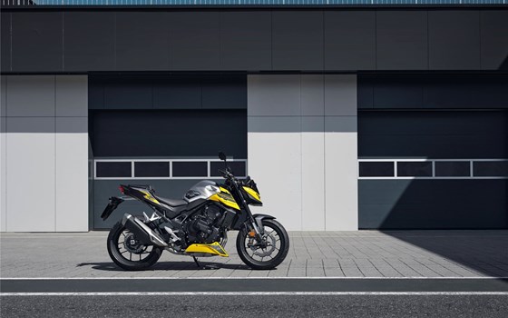 Verleihmotorrad Honda CB750 Hornet E-Clutch vom Händler Goos GmbH & Co. KG - Bild 12