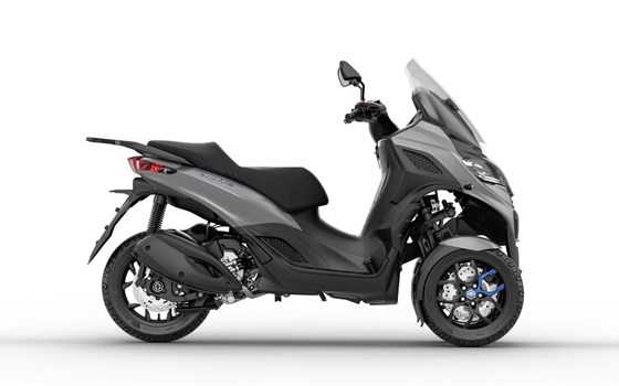 Verleihmotorrad Piaggio MP3 310 Sport vom Händler Goos GmbH & Co. KG - Bild 10