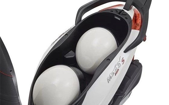 Verleihmotorrad Piaggio Medley 125 S vom Händler Goos GmbH & Co. KG - Bild 2