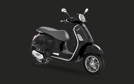 Verleihmotorrad Vespa GTS 125 vom Händler Goos GmbH & Co. KG - Bild 2