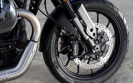 Verleihmotorrad Moto Guzzi V85 Strada vom Händler Goos GmbH & Co. KG - Bild 15