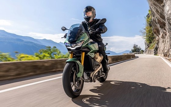 Verleihmotorrad Moto Guzzi V100 Mandello S vom Händler Goos GmbH & Co. KG - Bild 5