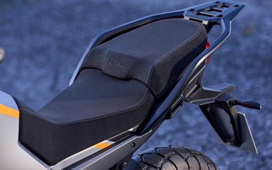 Verleihmotorrad Moto Guzzi Stelvio PFF vom Händler Goos GmbH & Co. KG - Bild 12