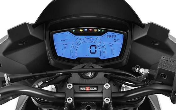 Verleihmotorrad Aprilia Tuono 125 vom Händler Goos GmbH & Co. KG - Bild 2