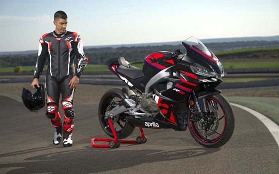 Verleihmotorrad Aprilia RS 457 vom Händler Goos GmbH & Co. KG - Bild 21