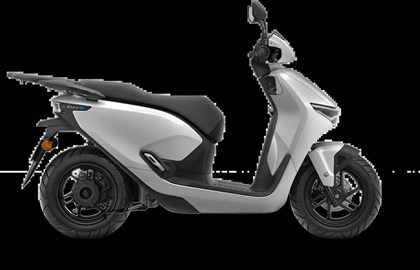 Leihmotorrad Honda CUV e: