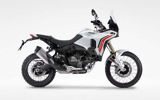 Verleihmotorrad Ducati DesertX vom Händler MOTO WARMUTH GMBH - Bild 1