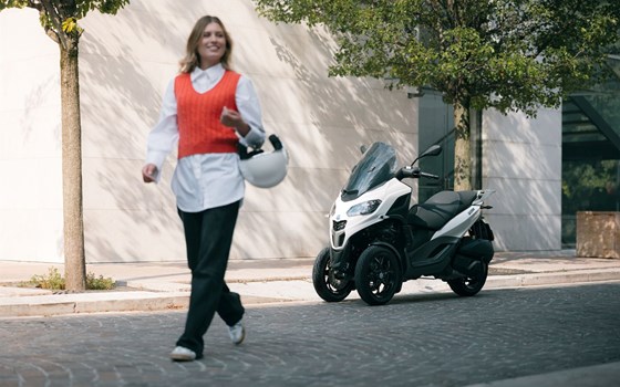 Verleihmotorrad Piaggio MP3 310 vom Händler AUTO- UND MOTORRAD­HAUS BORCH­ARDT GmbH - Bild 9