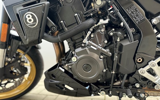 Verleihmotorrad Suzuki GSX-8TT vom Händler Motorrad Naujocks - Bild 15