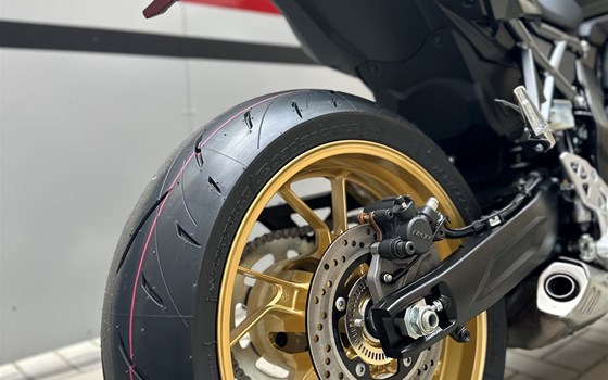 Verleihmotorrad Suzuki GSX-8TT vom Händler Motorrad Naujocks - Bild 8