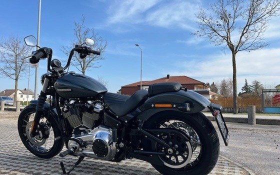 Verleihmotorrad Harley-Davidson Softail Street Bob FXBB vom Händler Motorradhandel GmbH - Bild 8