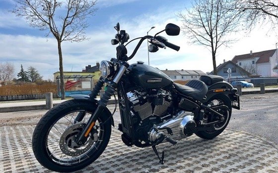 Verleihmotorrad Harley-Davidson Softail Street Bob FXBB vom Händler Motorradhandel GmbH - Bild 9