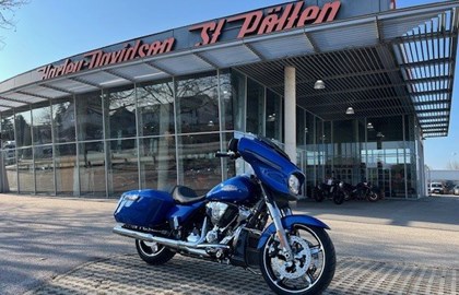Leihmotorrad Harley-Davidson Street Glide FLHX
