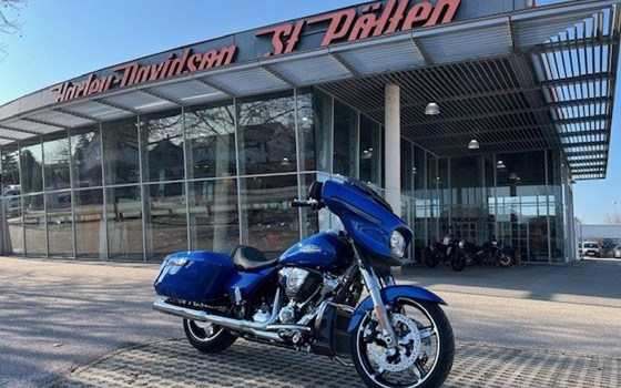 Verleihmotorrad Harley-Davidson Street Glide FLHX vom Händler Motorradhandel GmbH - Bild 1
