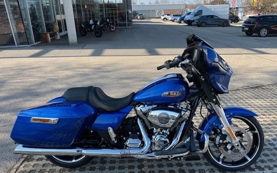 Verleihmotorrad Harley-Davidson Street Glide FLHX vom Händler Motorradhandel GmbH - Bild 4