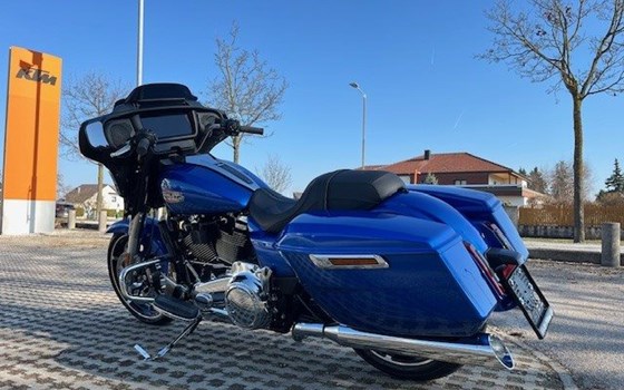 Verleihmotorrad Harley-Davidson Street Glide FLHX vom Händler Motorradhandel GmbH - Bild 8