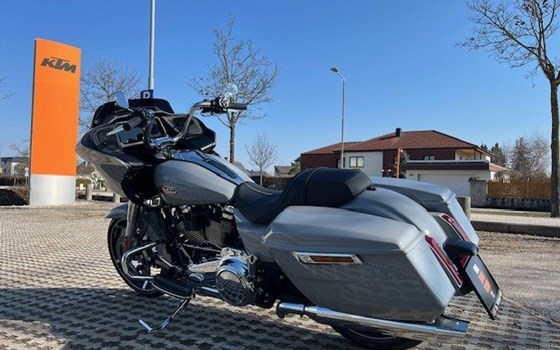 Verleihmotorrad Harley-Davidson Road Glide FLTRX vom Händler Motorradhandel GmbH - Bild 6